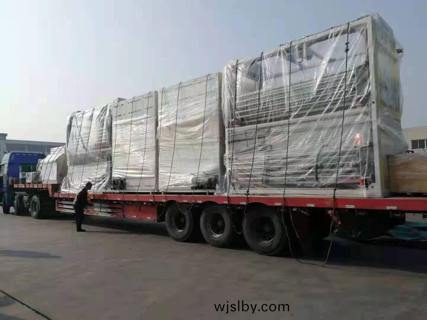 光伏(fu)生産設備(bei)搬運安(an)裝方案施工(gong)案例(li)