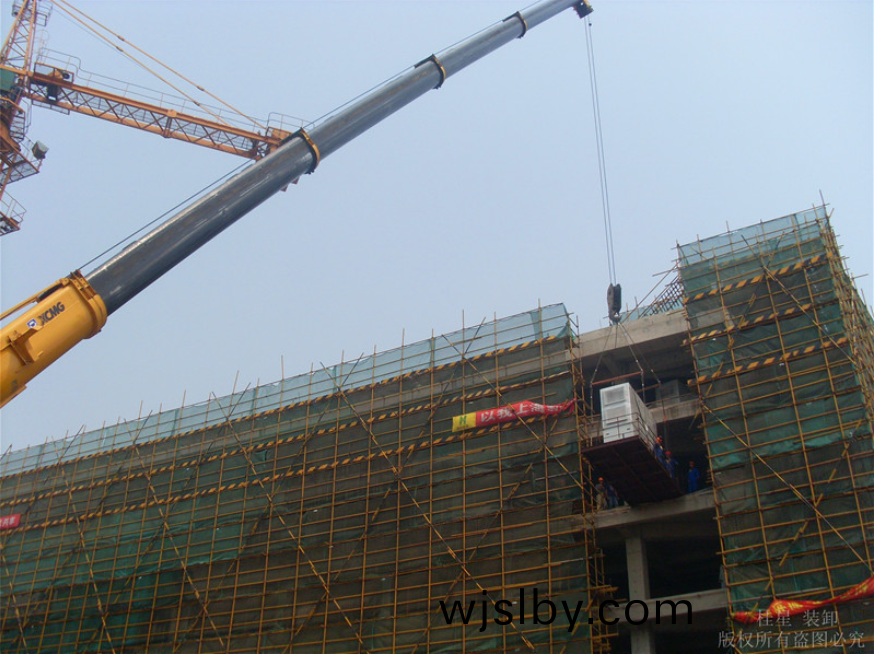 大型(xing)設(she)備(bei)高空(kong)弔裝(zhuang)方案施工案例(li)